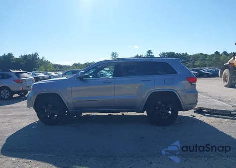 2015 Jeep Grand Cherokee Altitude z USA, uszkodzony, nr VIN 1C4RJFAG7FC676164